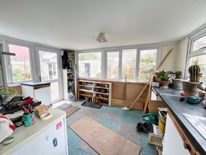 Photo 32- click for photo gallery